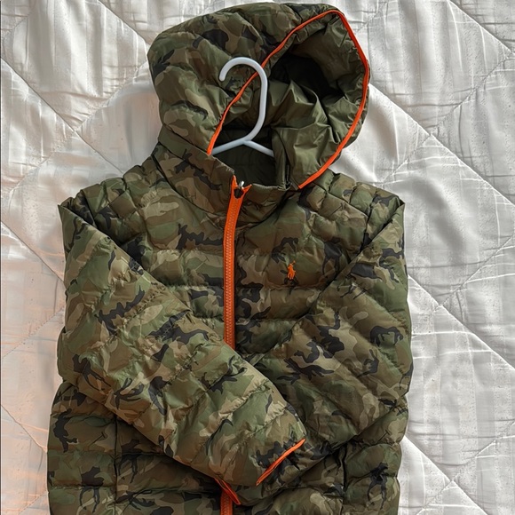 Boy’s Reversible Camouflage Puffer Jacket with Orange Accents - Picture 1 of 2